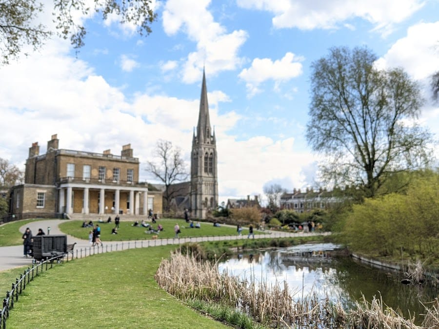 Clissold Park
