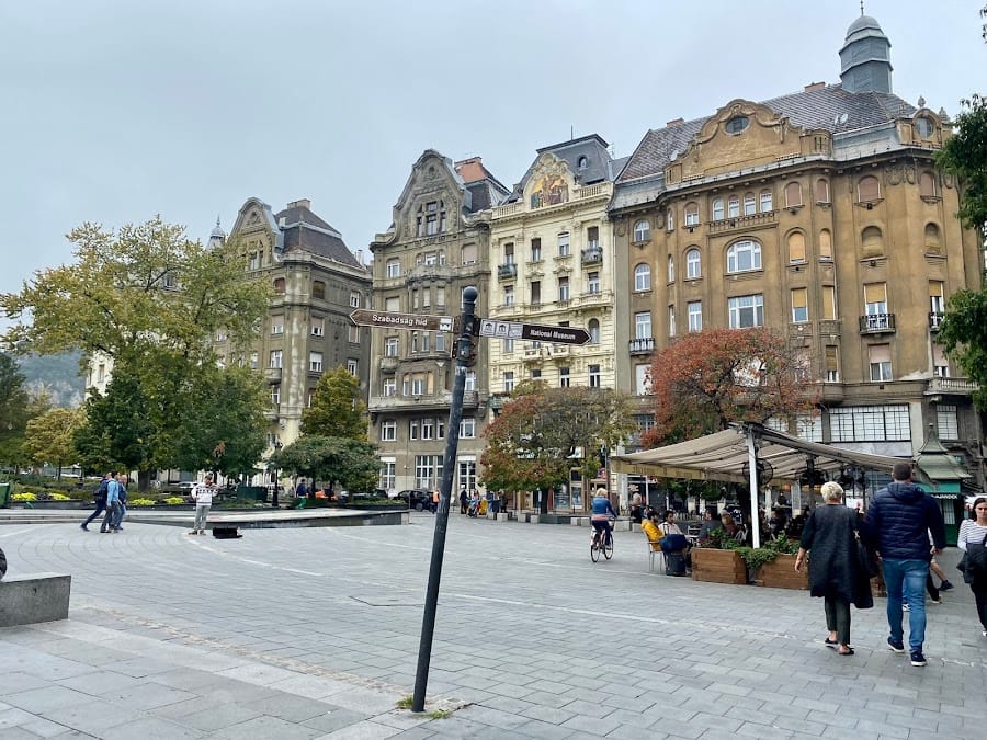Fővám Square