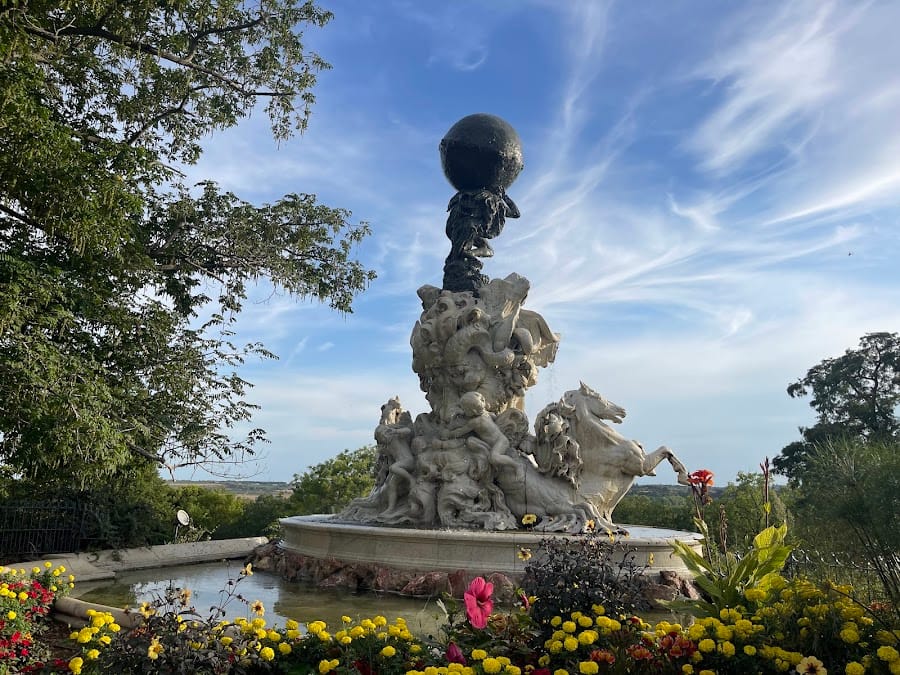 Fontaine du Titan