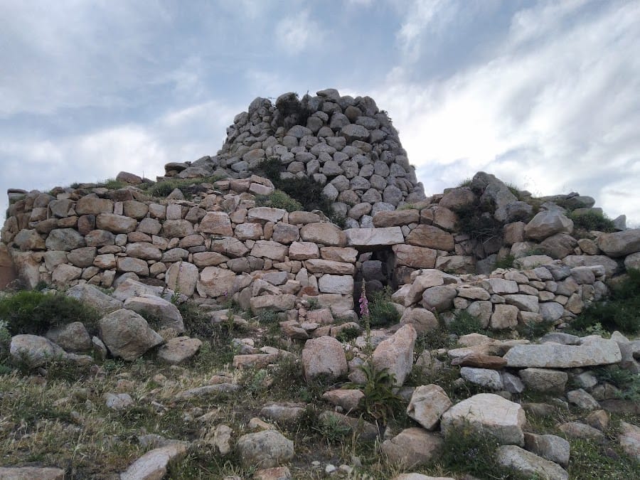 Nuraghe Ruinas