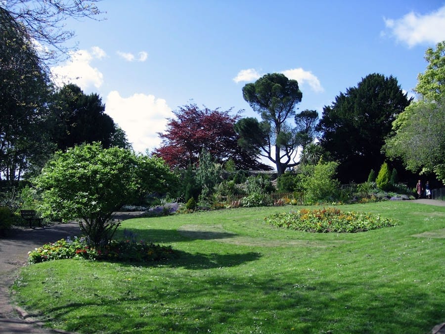 Rougemont Gardens