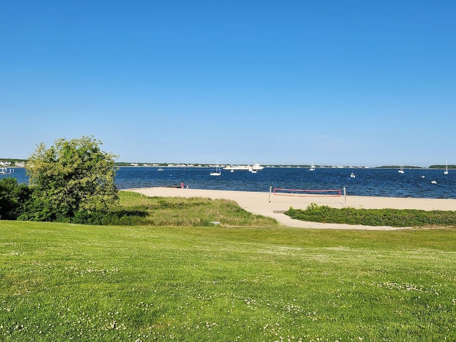 Veterans Park Beach