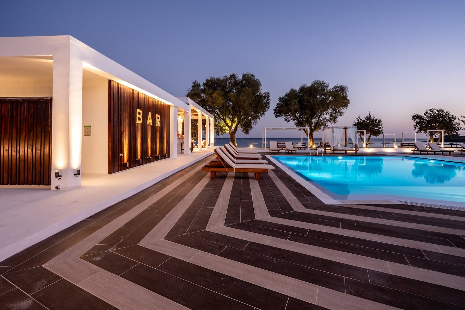 £71 Mumbai, £141 Majorca hotels + cruise for £1.4k — photo