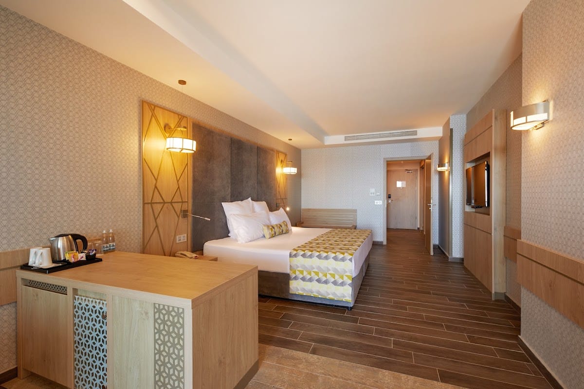 Secrets Sunny Beach Resort & Spa photo 2