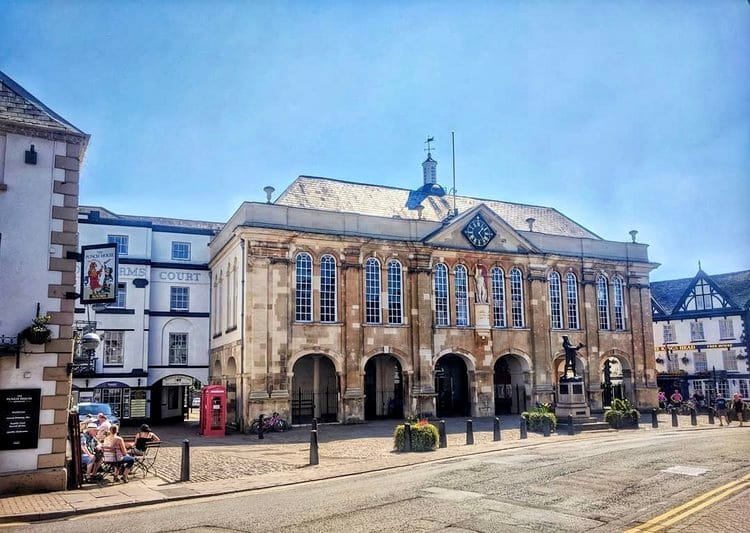 Coach & Horses Chepstow Bed & Breakfast in Pub