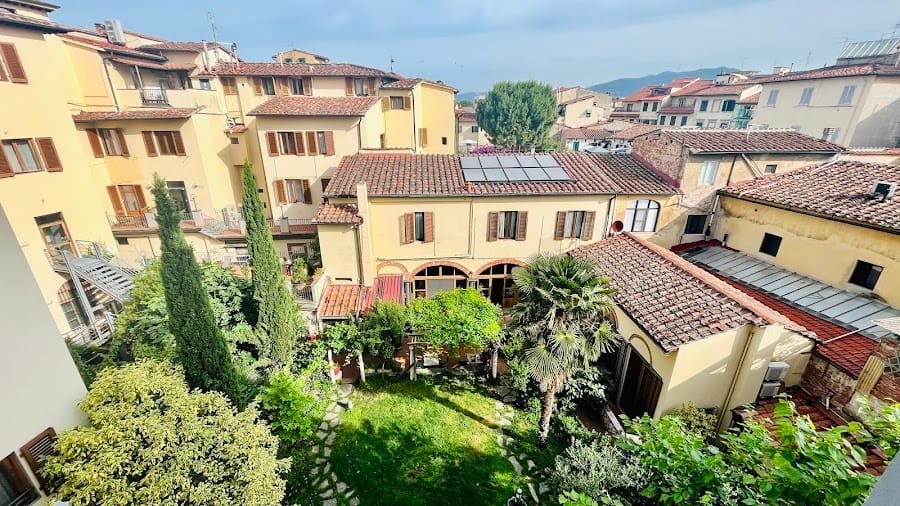 Hostel Archi Rossi
