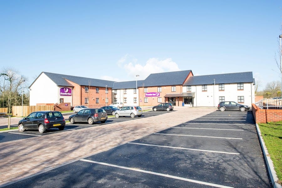 Premier Inn Haverfordwest (North/A40) hotel