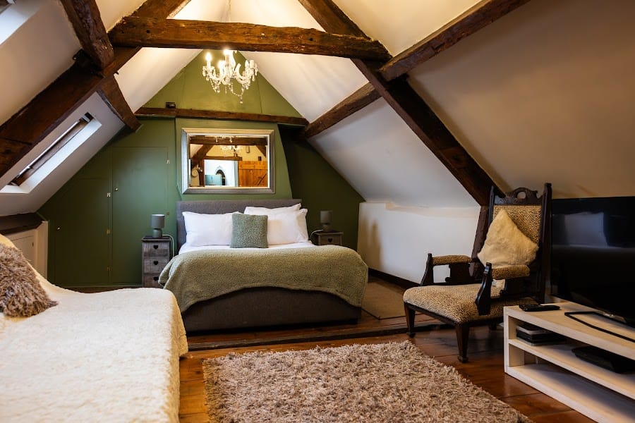 Stone Rock Lodge