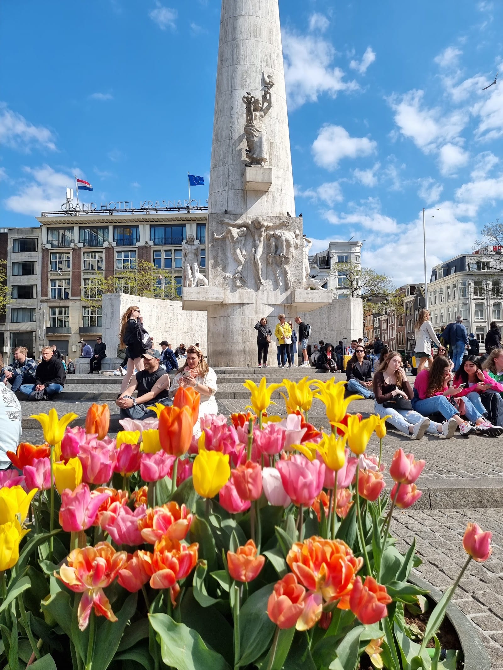 Maison Glamsterdam Amsterdam group stay with club — photo