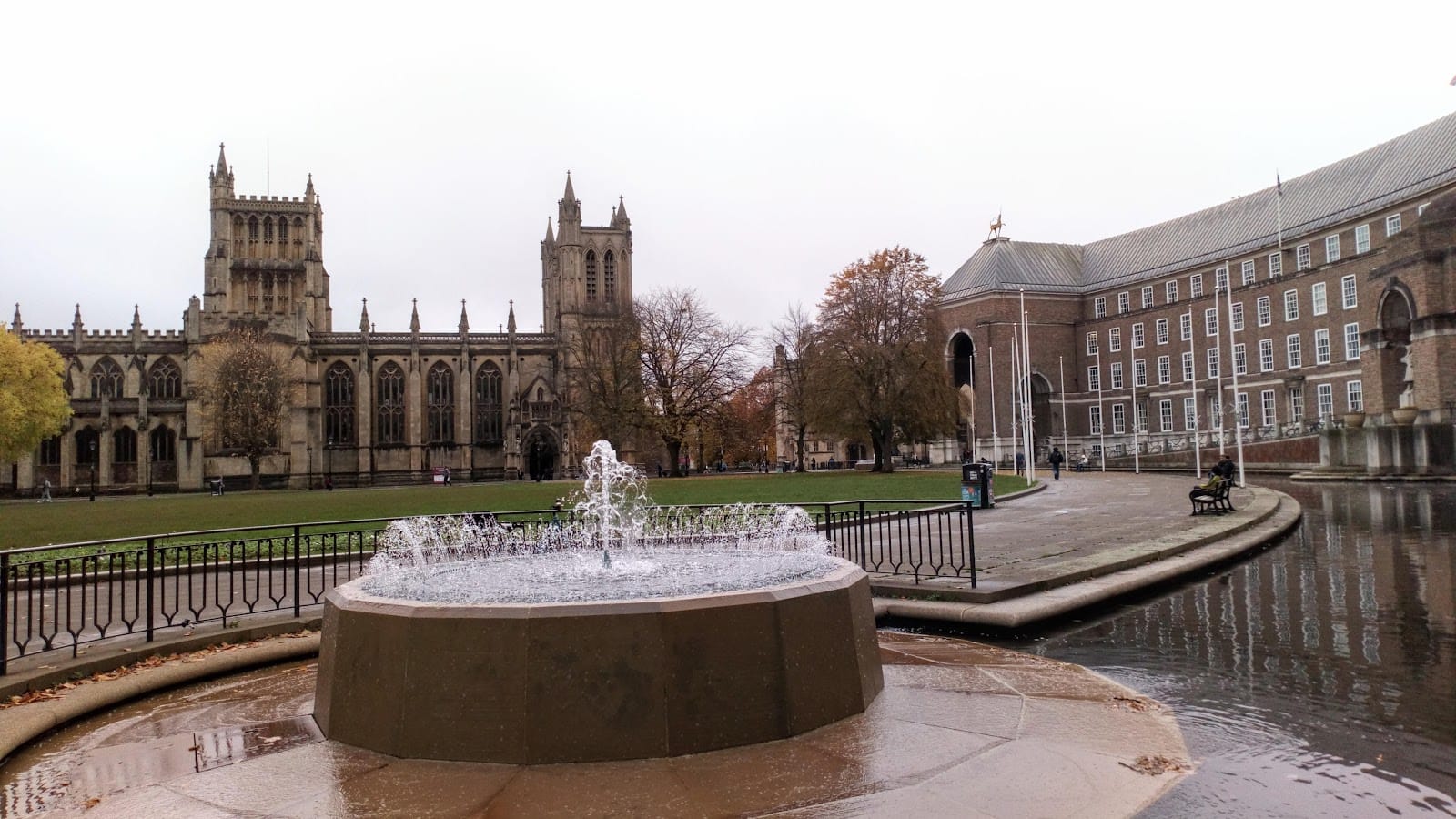 Russell Howard & comedy friends light up Bristol in May — photo