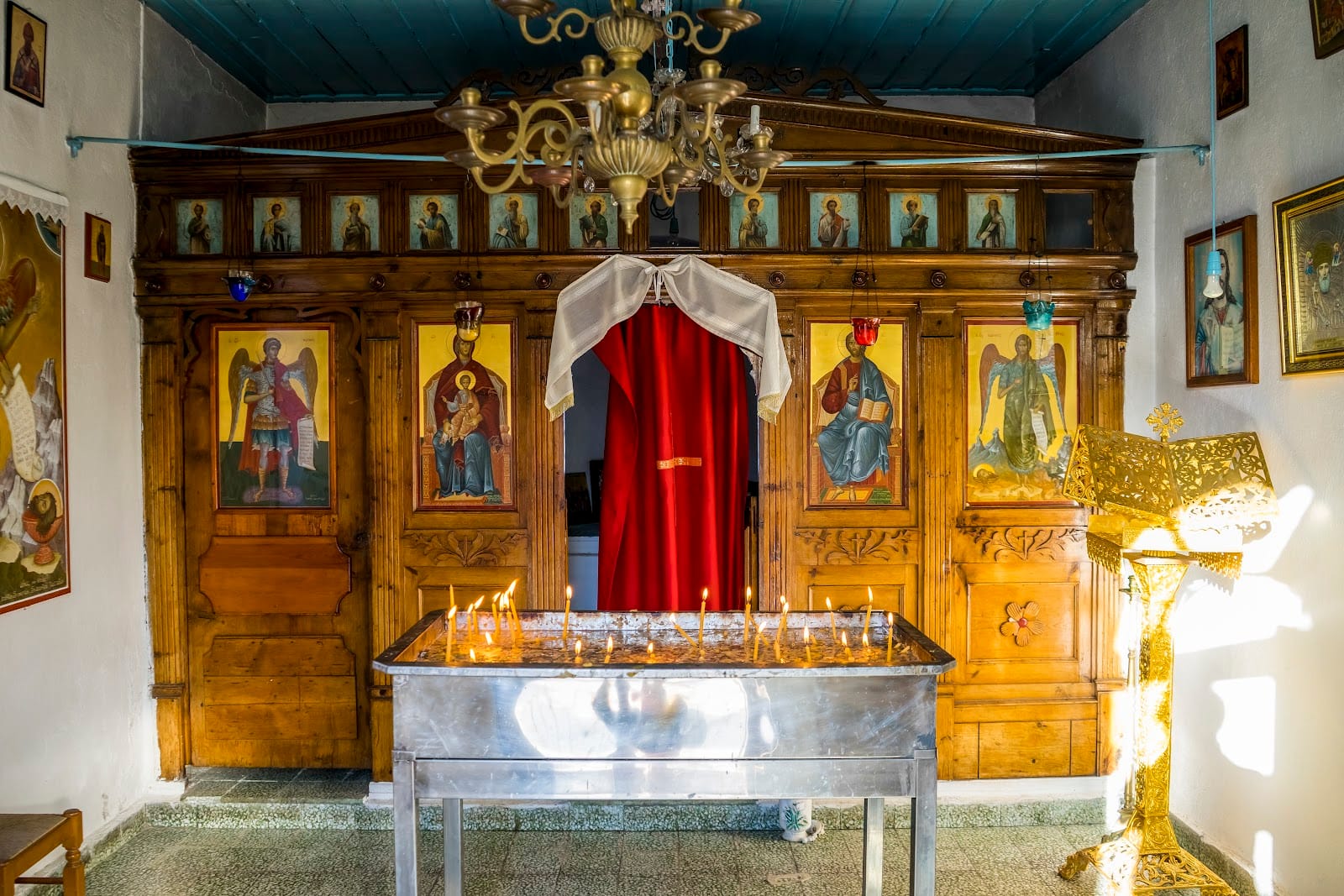 See Mamma Mia performed on the actual island it was filmed — Skopelos's hidden b — photo