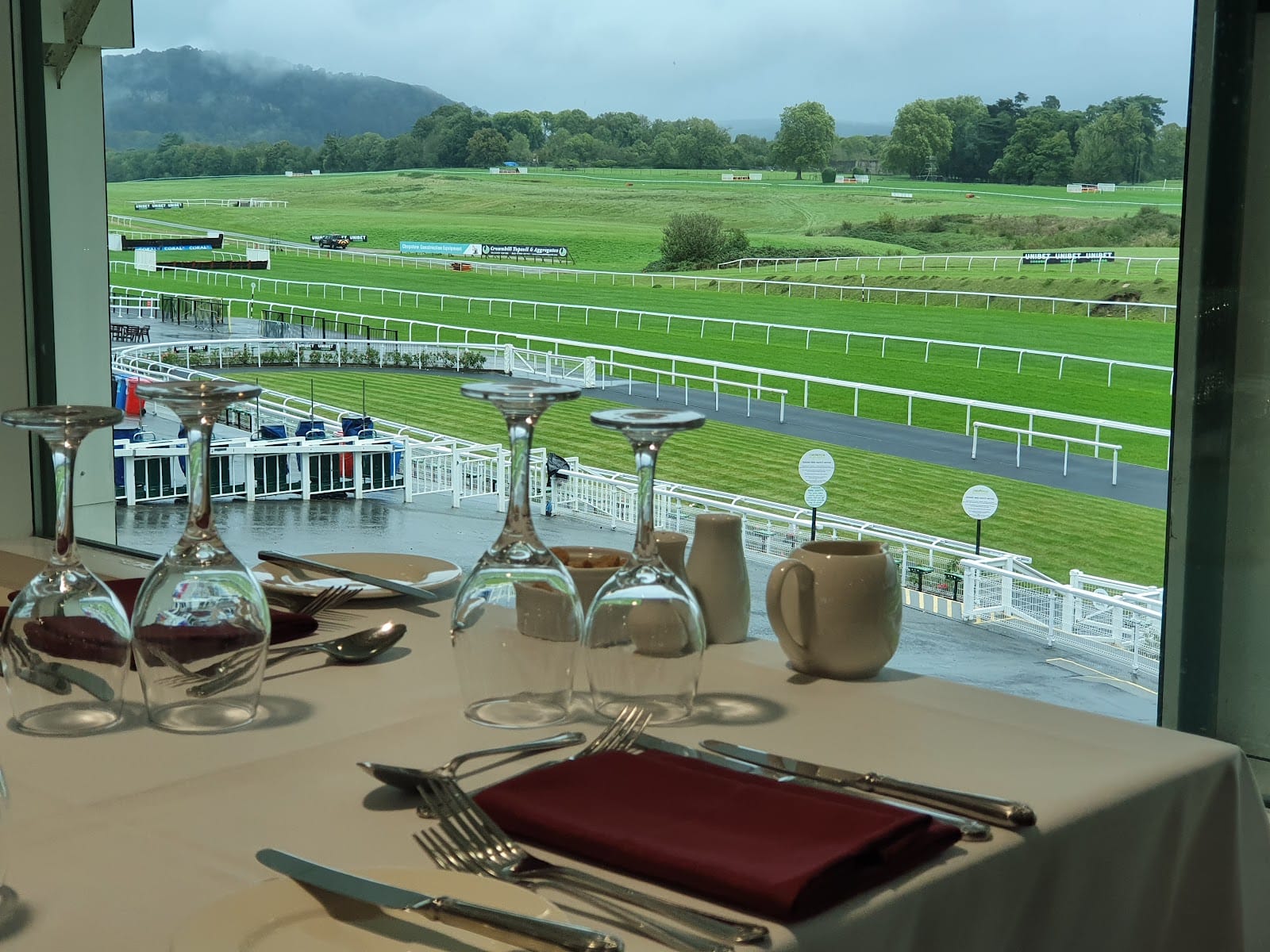UB40 ft. Ali Campbell at Chepstow Racecourse 1
