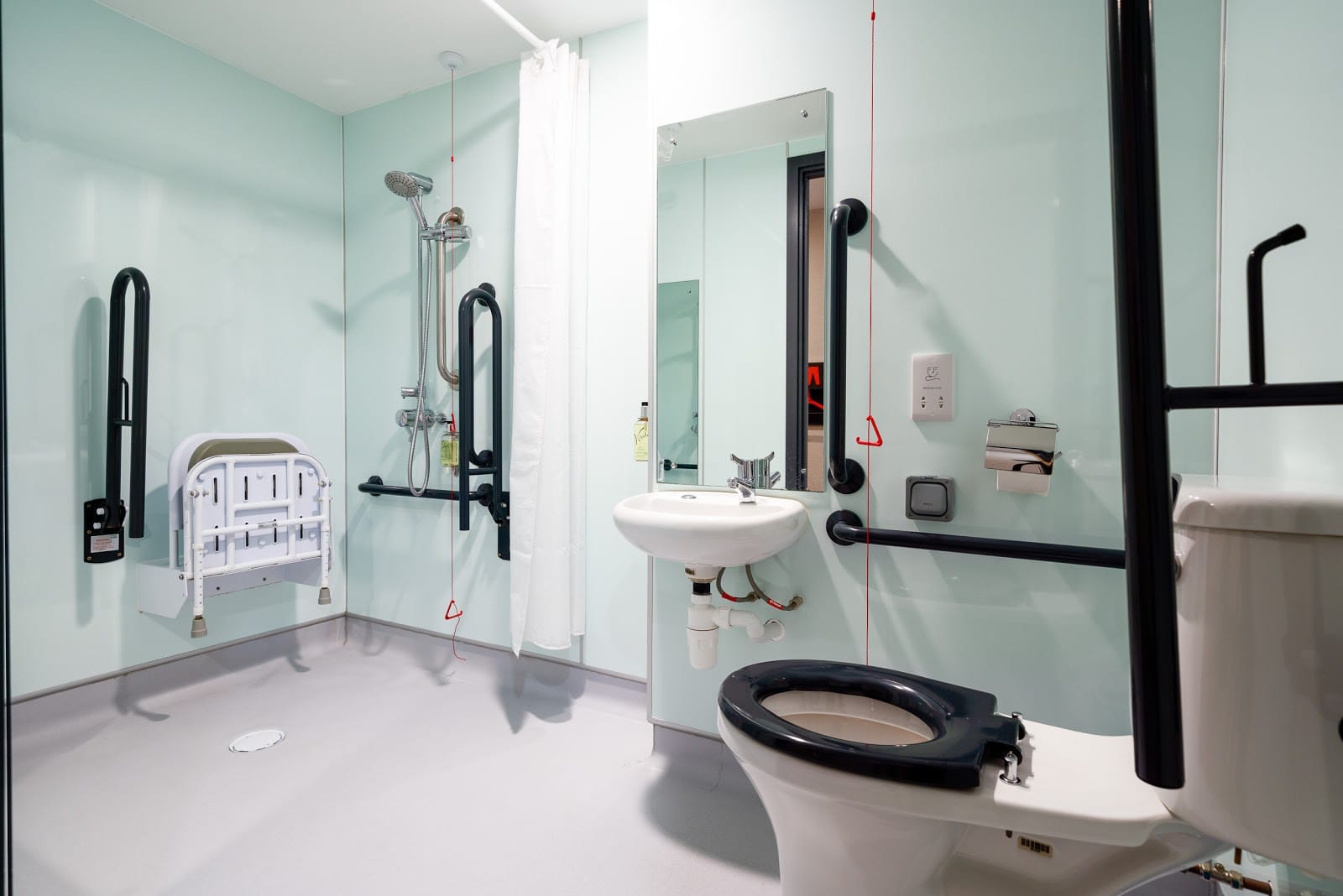 Save 20% on easyHotel rooms across UK — photo