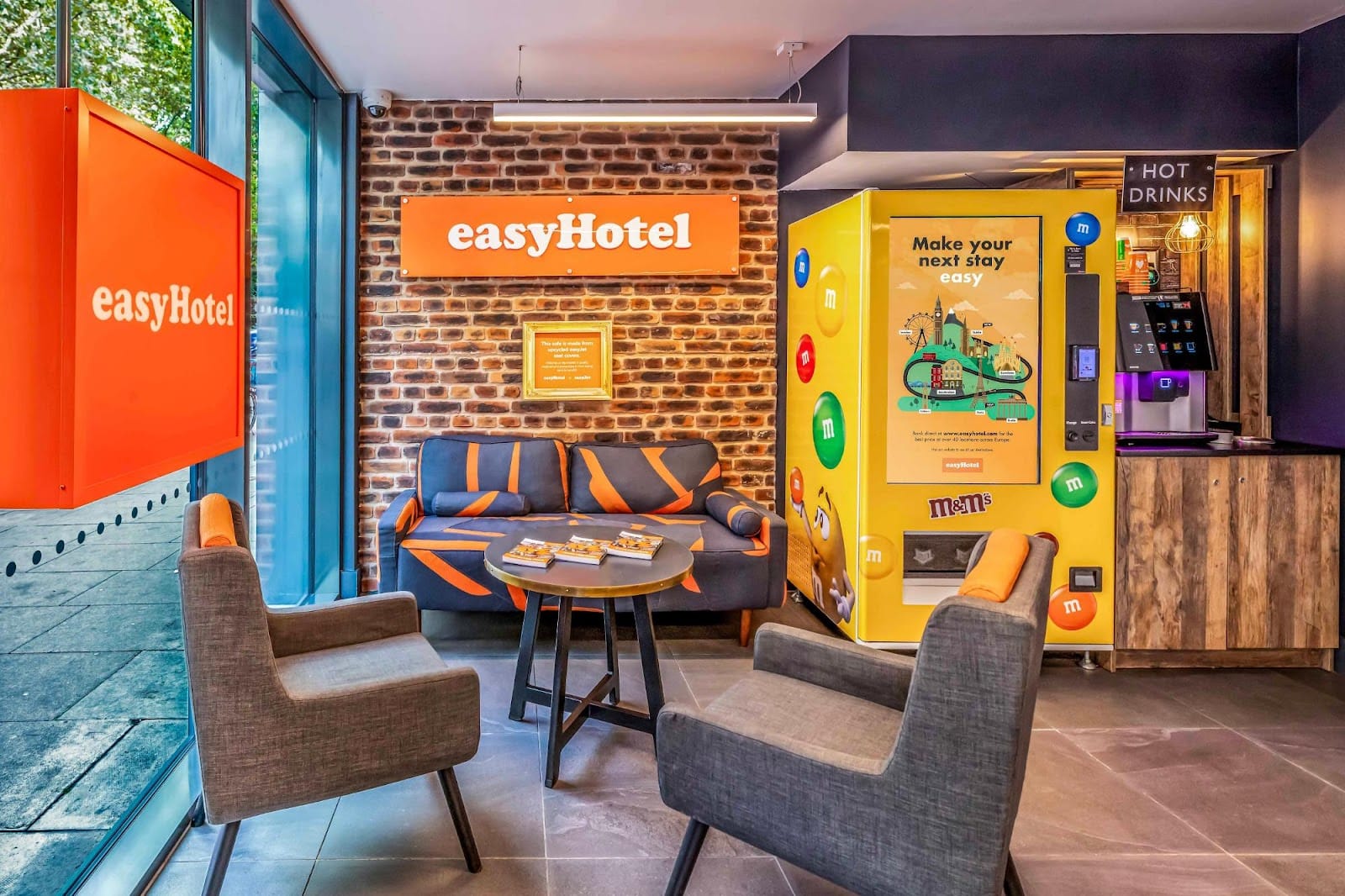 Save 20% on easyHotel rooms across UK — photo