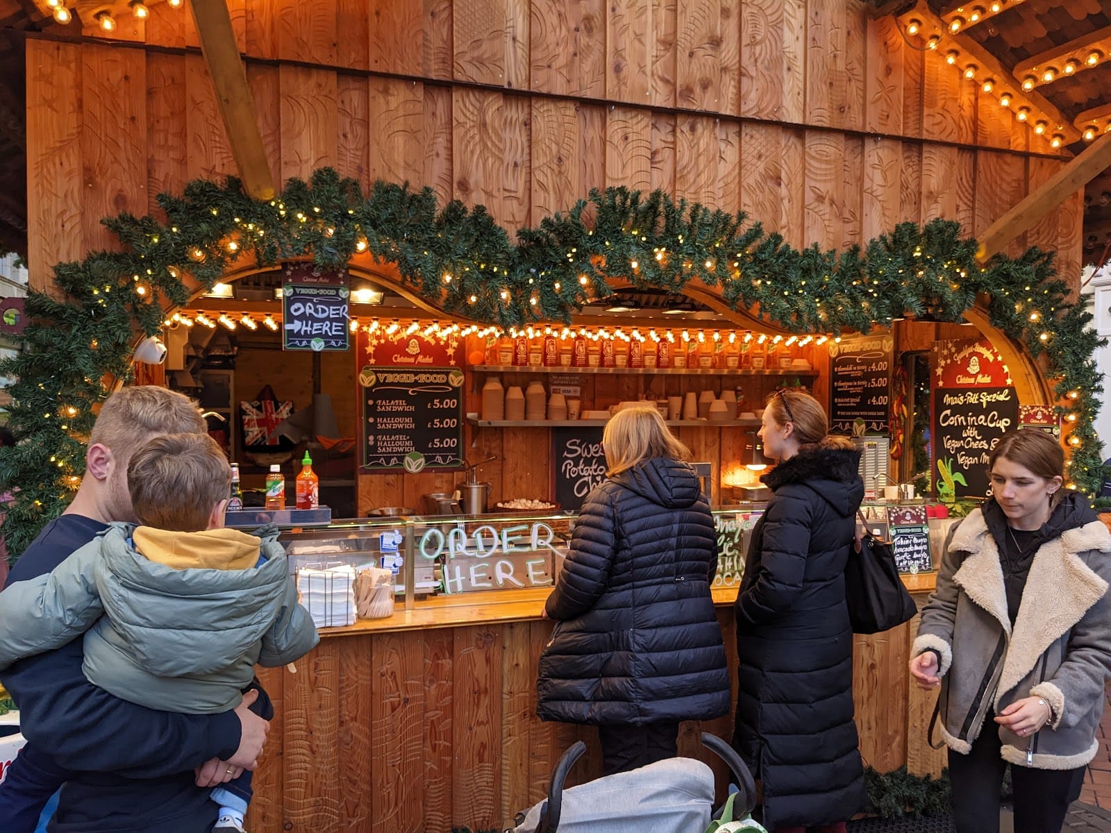 Birmingham Frankfurt Christmas Market: Europe's largest authentic German market — photo
