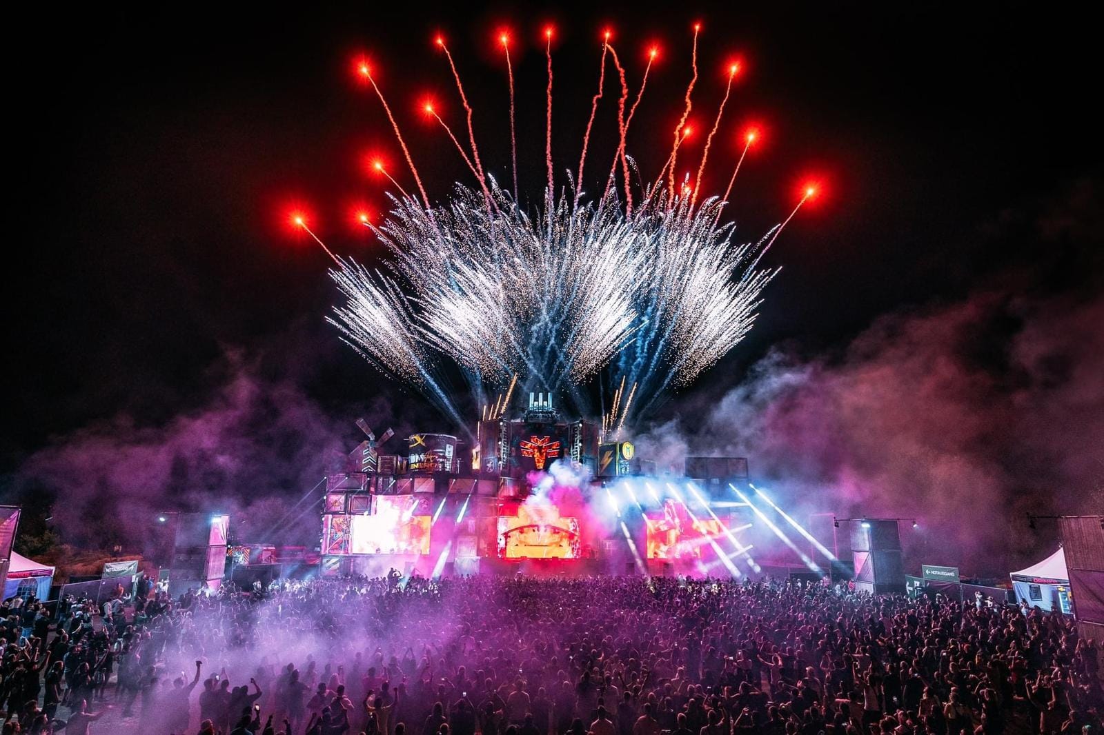 Madness brings Madrophenia to Brighton Beach this summer 1
