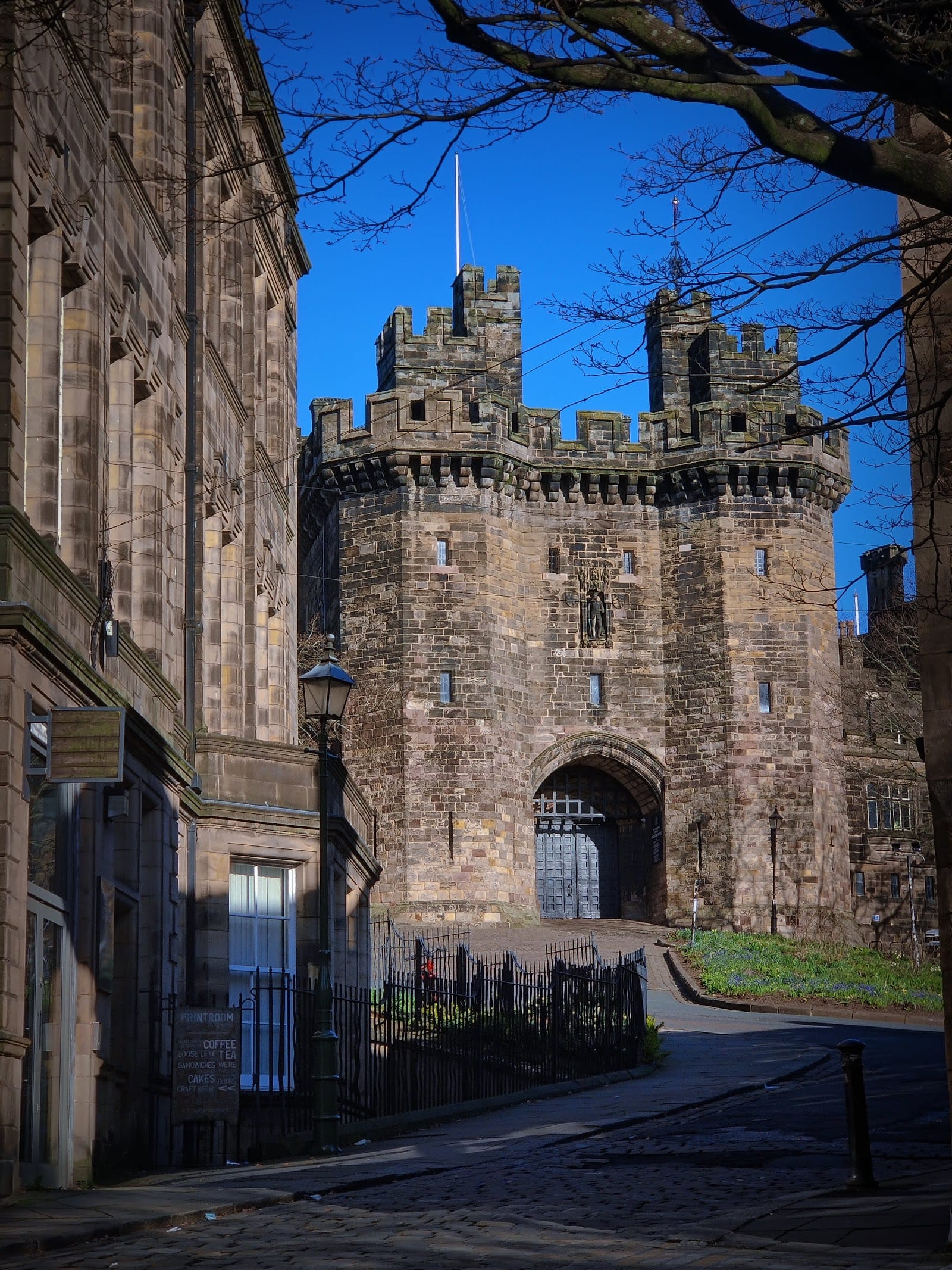 Comedy at the Castle: Joanne McNally lights up Lancaster — photo