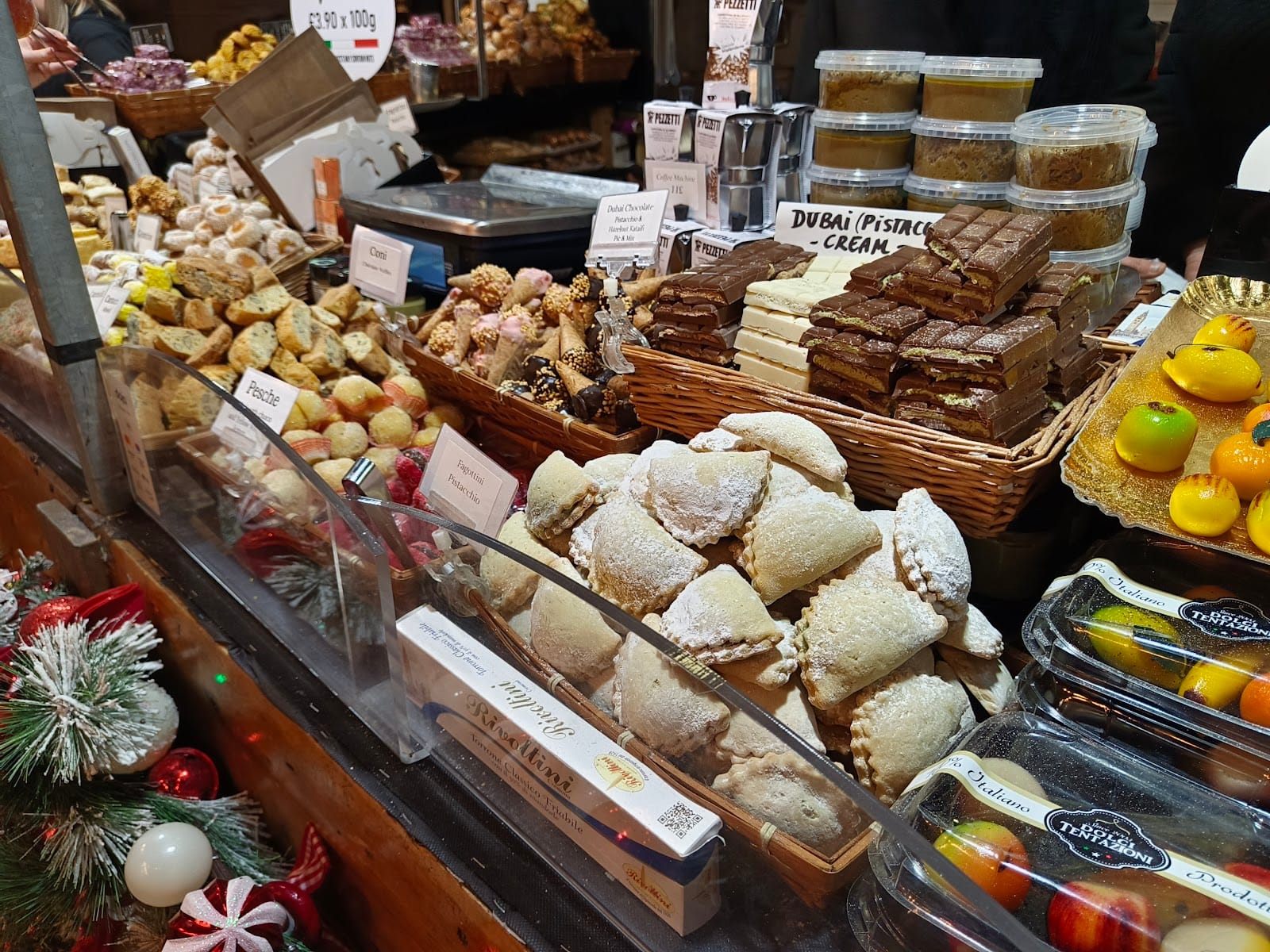 Manchester Christmas Markets 2026: the UK's biggest Frankfurt-style market — photo