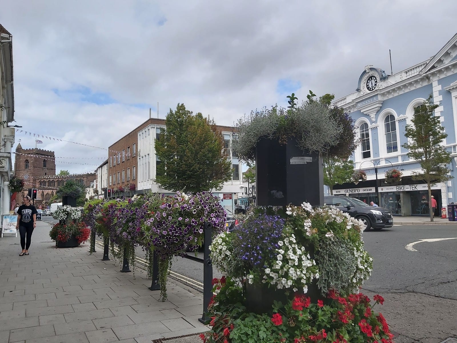 4★ Mercure Newport one night with breakfast for two — photo