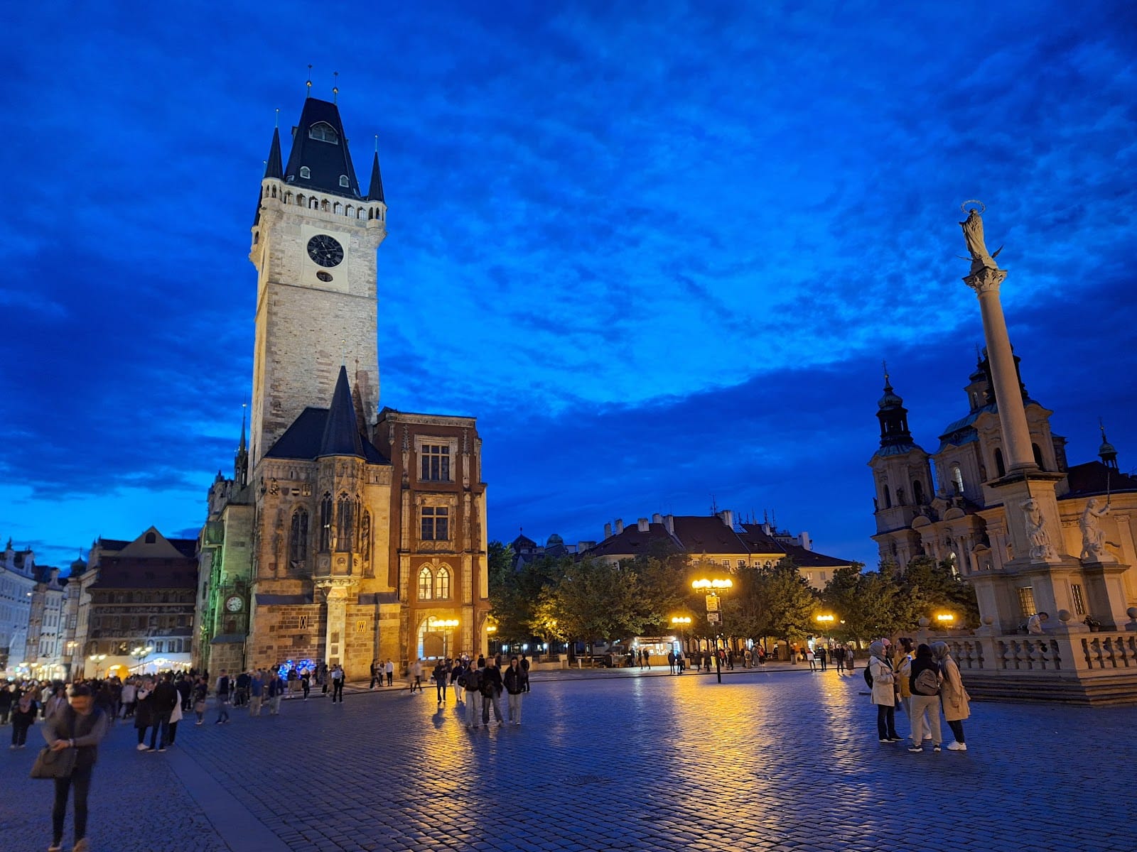 Prague Christmas Markets: Old Town Square is genuinely magical and ridiculously — photo