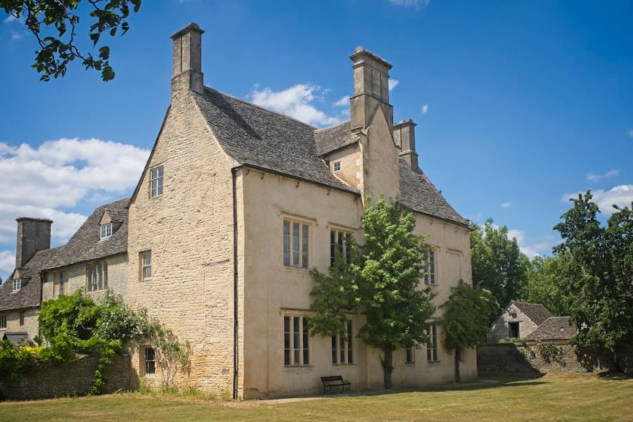 Cogges Manor Farm