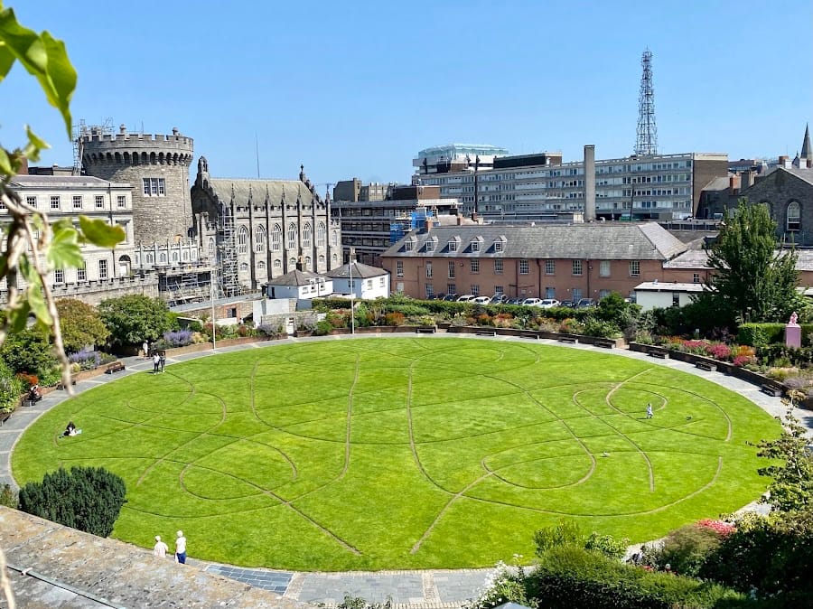 Dubh Linn Garden