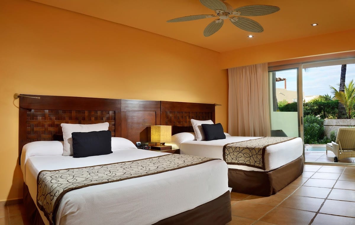 Hotel Catalonia Yucatán Beach photo 2