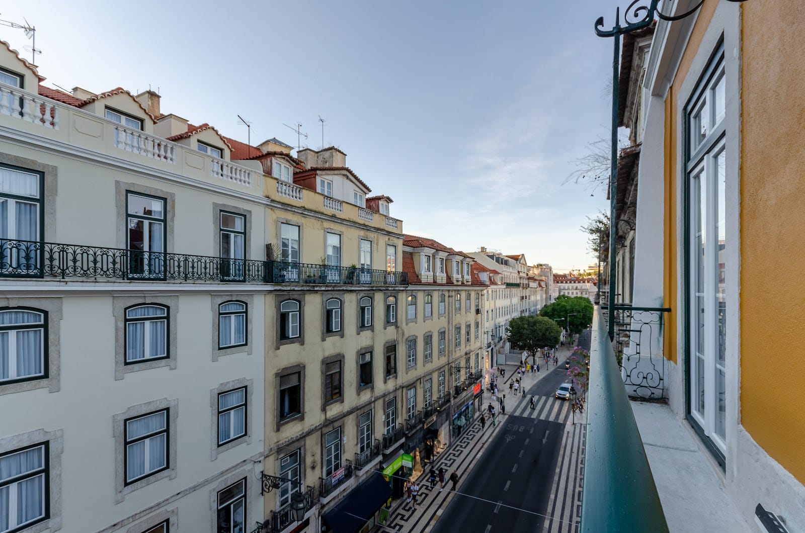 £410 Tunisia all-inc + Lisbon flights deal — photo