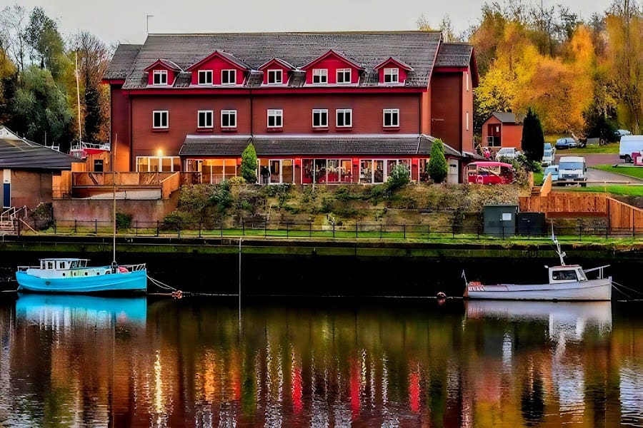 Rivers Hotel
