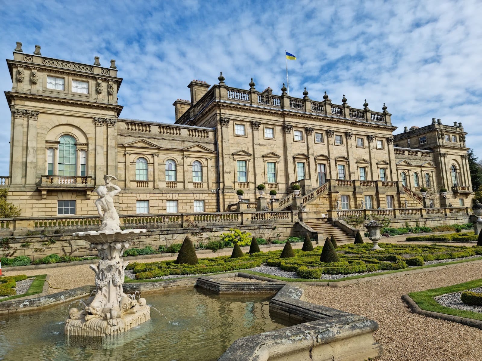 £40 flights + Tuscany spa weekend for £51 — photo