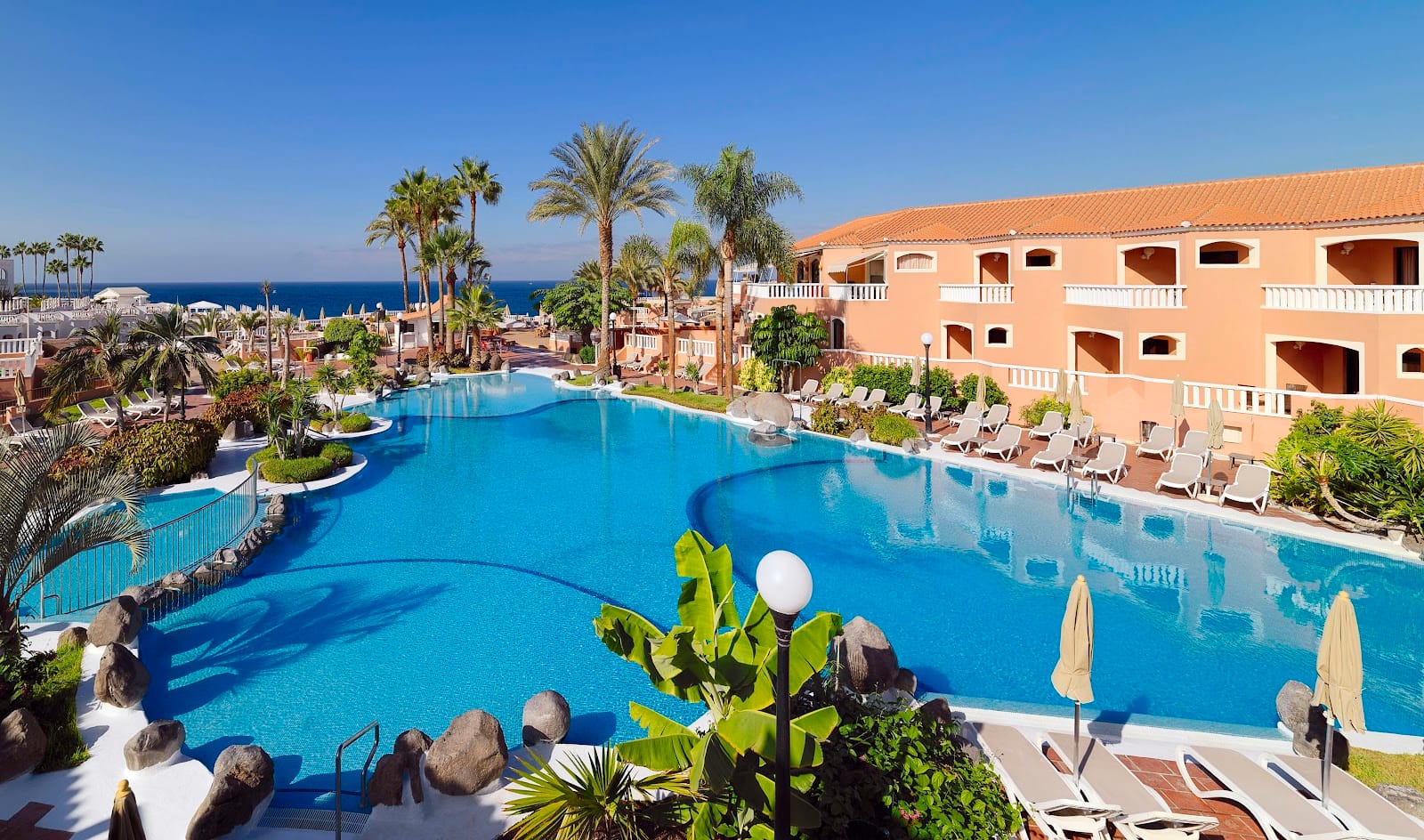Winter sun on a budget: cheapest warm escapes Nov–Feb 2026 — photo