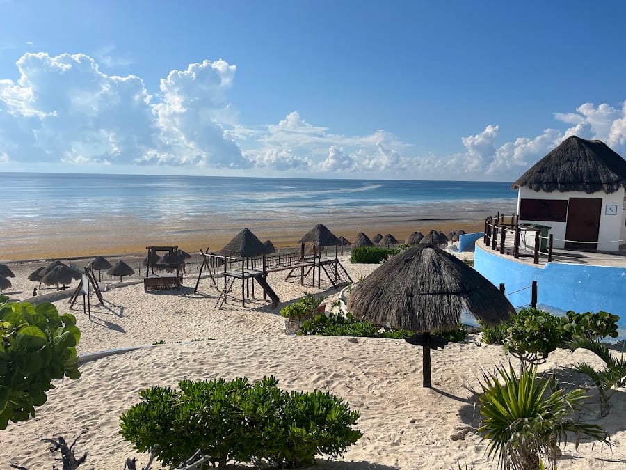 Cancún Sign