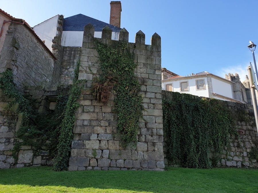 Muralha Primitiva do Porto