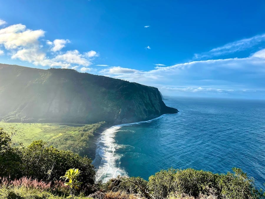 Waipiʻo Valley Lookout