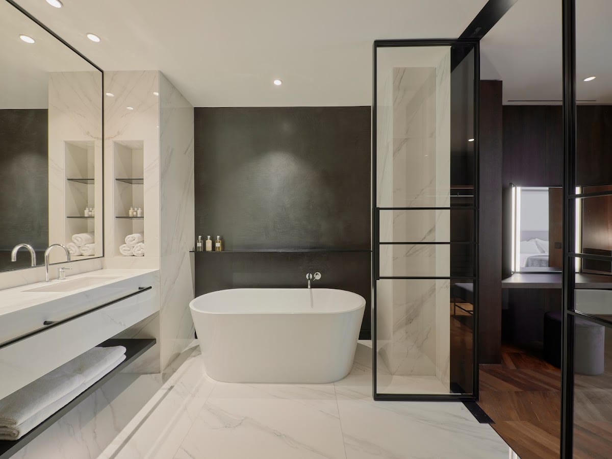 Kozmo Hotel Suites & Spa - Small Luxury Hotels photo 4