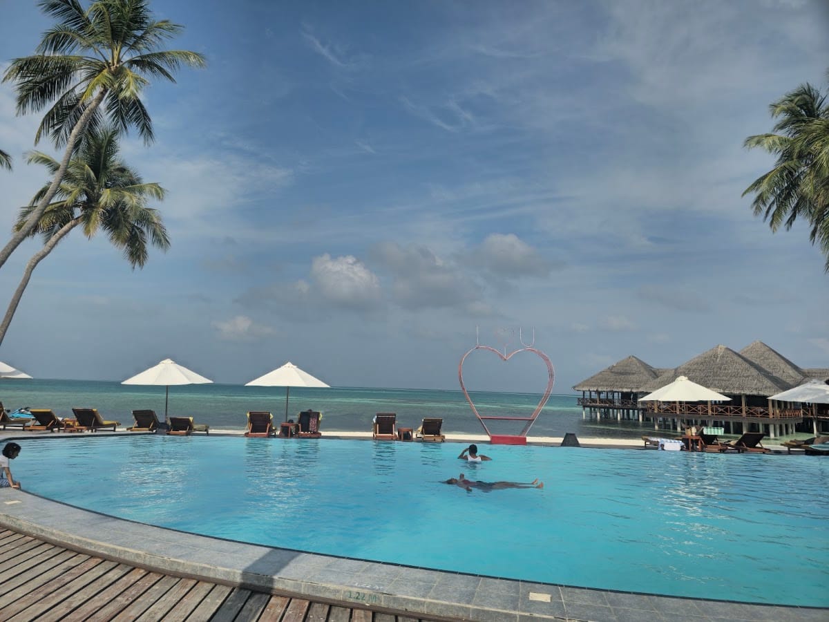 Medhufushi Island Resort photo 3