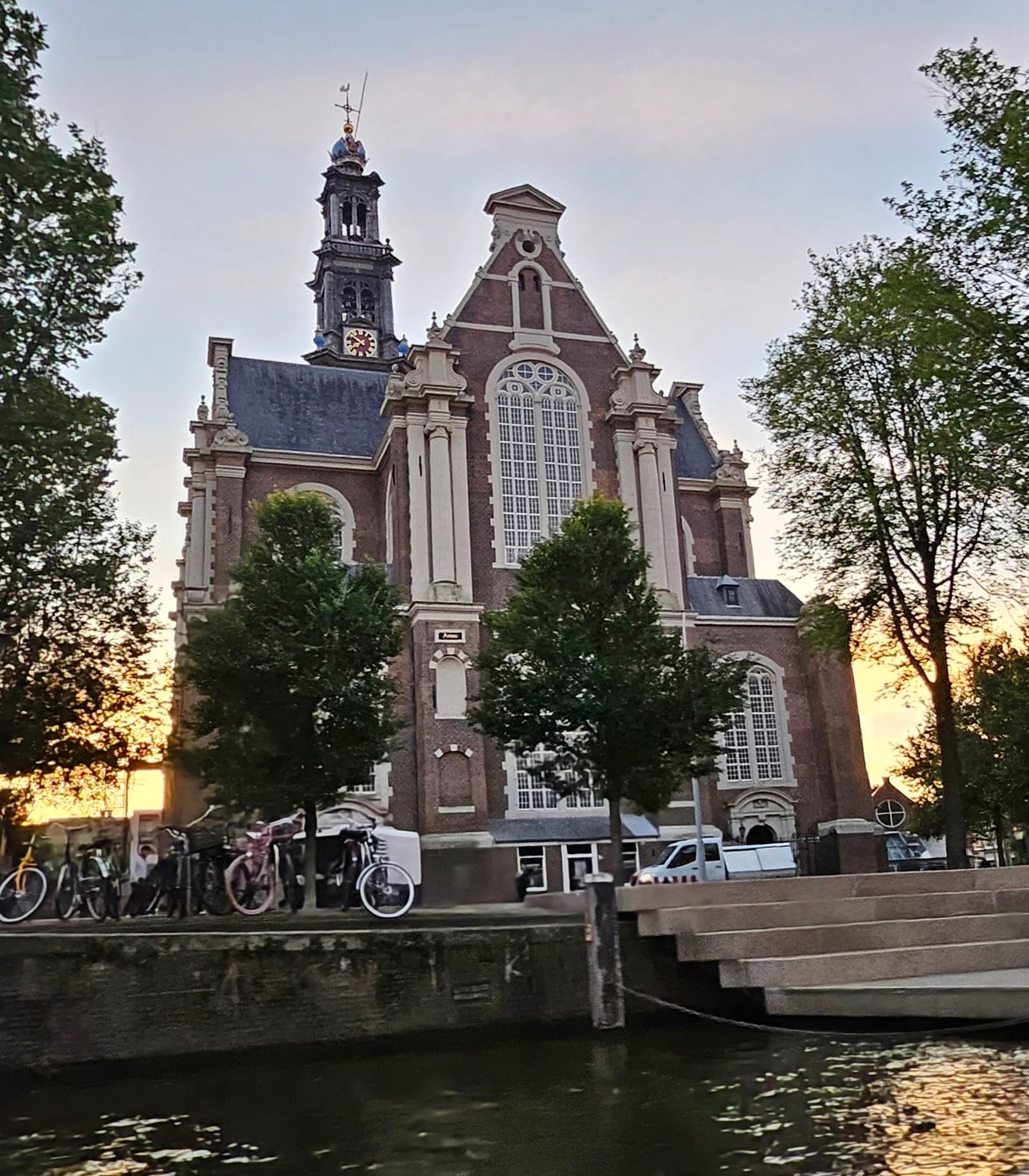 Amsterdam Canal Cruise Tickets: What to Know Before You Go — photo