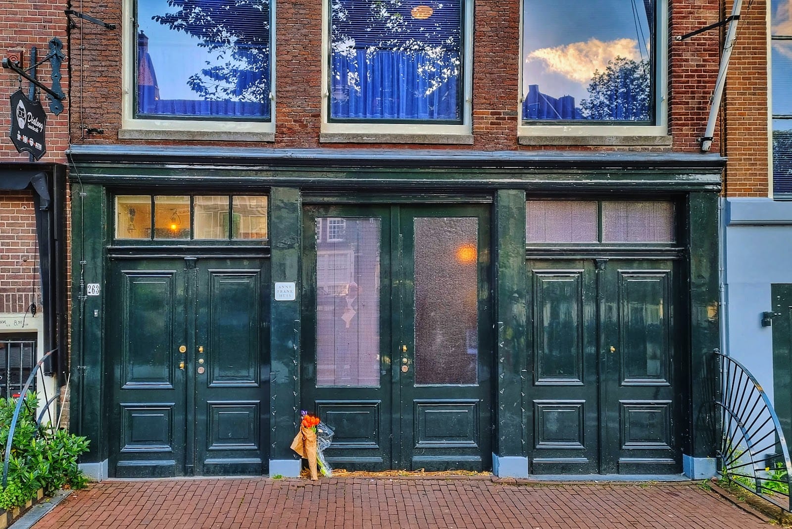 Anne Frank House Tickets: How to Book (Official Site Only) — photo