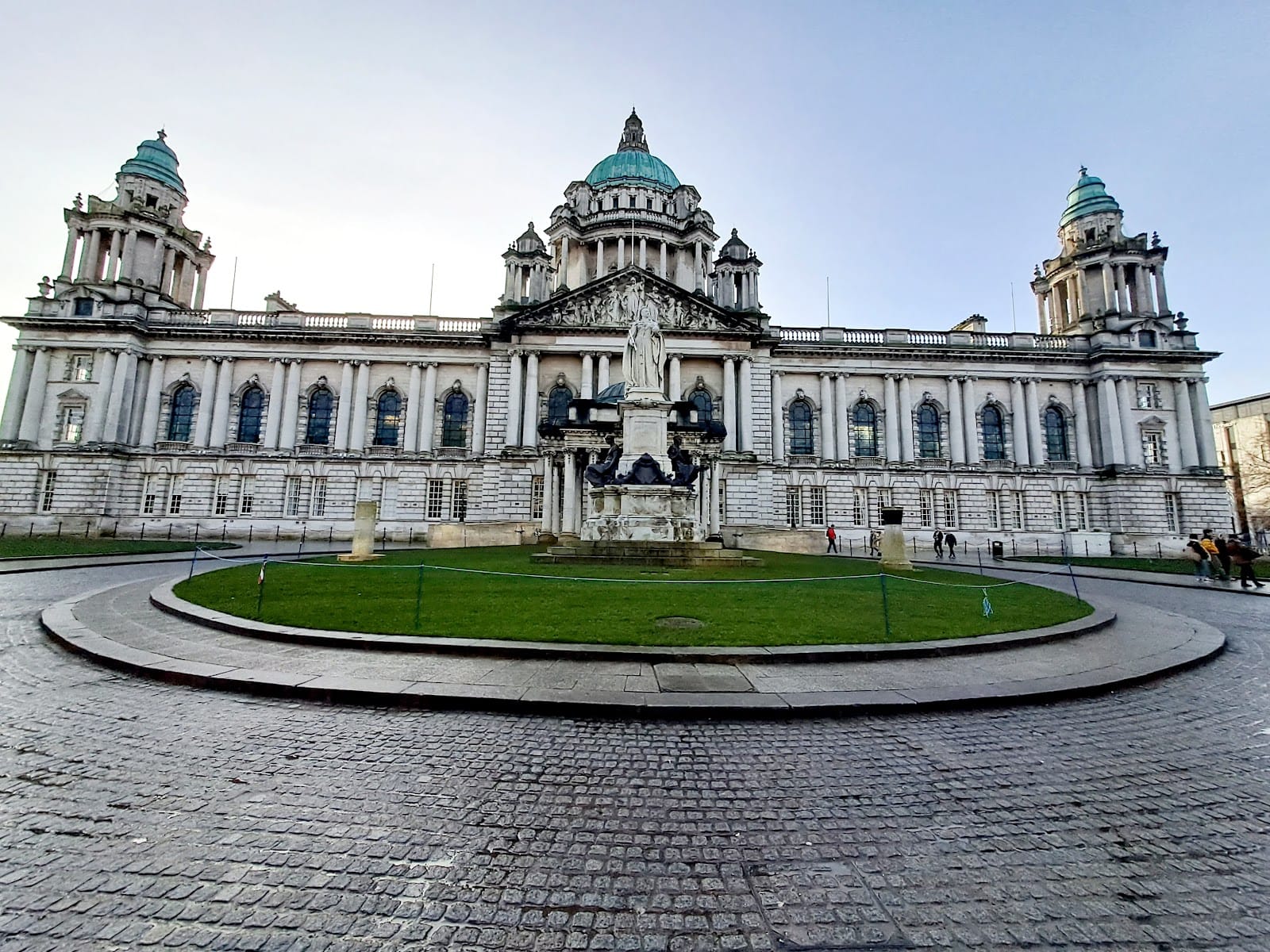 Where to Stay in Belfast: Best Areas & Hotels — photo