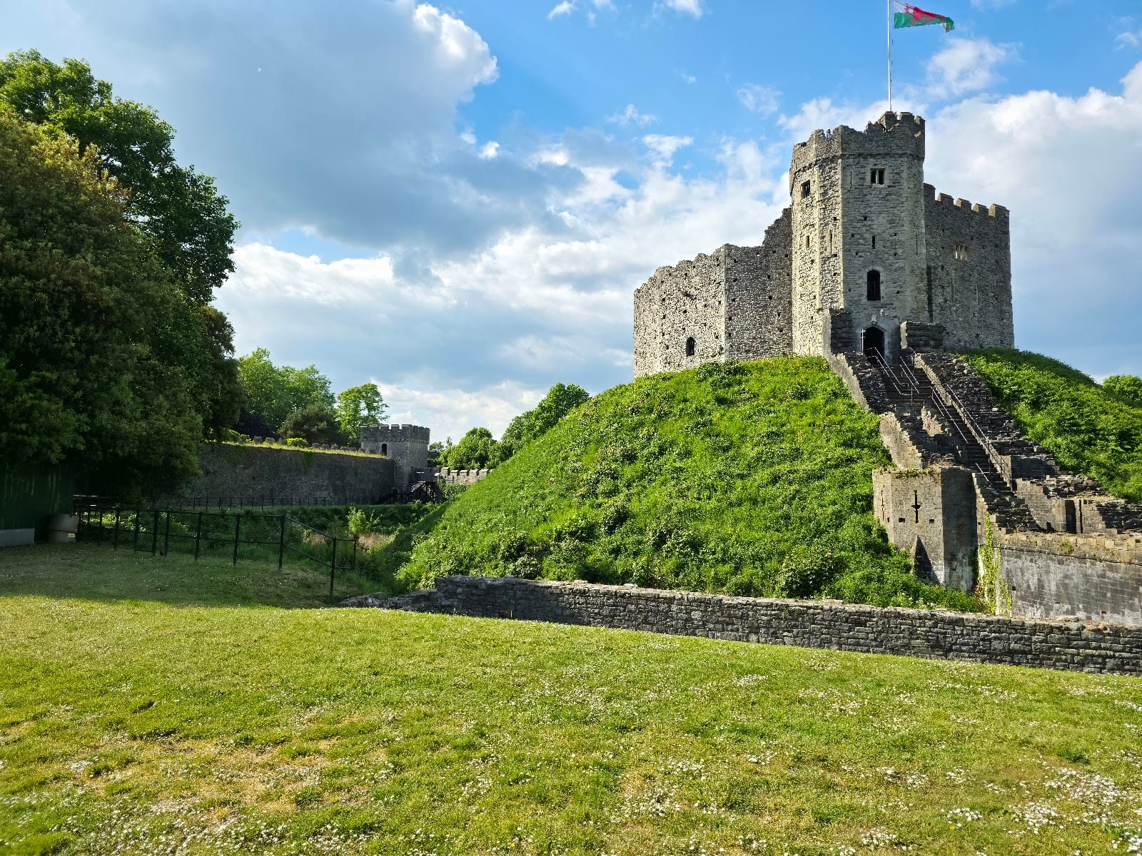Cardiff Castle, Cardiff 1