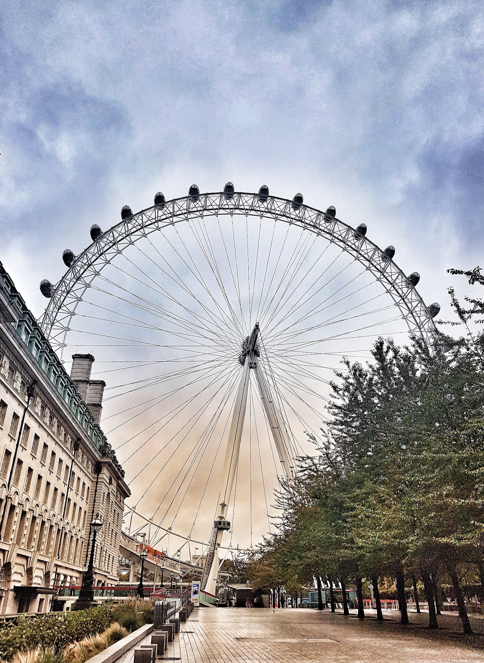 London Eye Tickets: Fast Track vs Standard Guide — photo