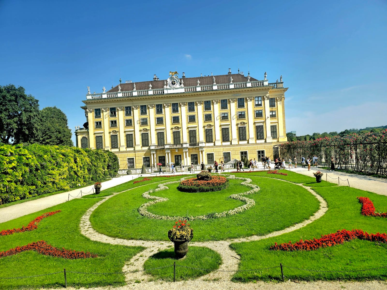 Schönbrunn Palace Tickets: Skip-the-Line & Tours Guide — photo