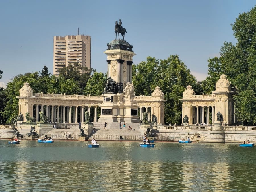 El Retiro Park