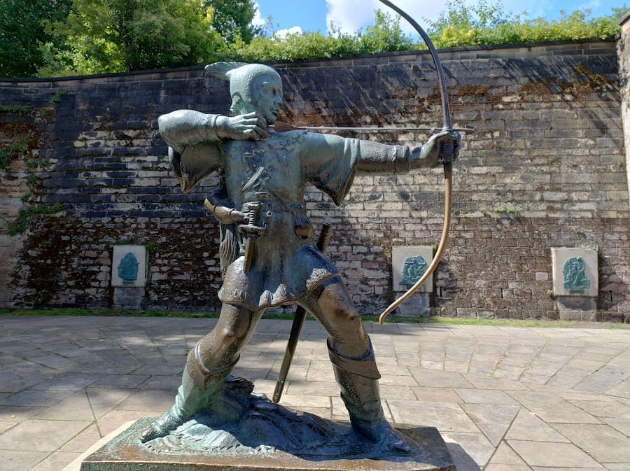 Robin Hood Statue