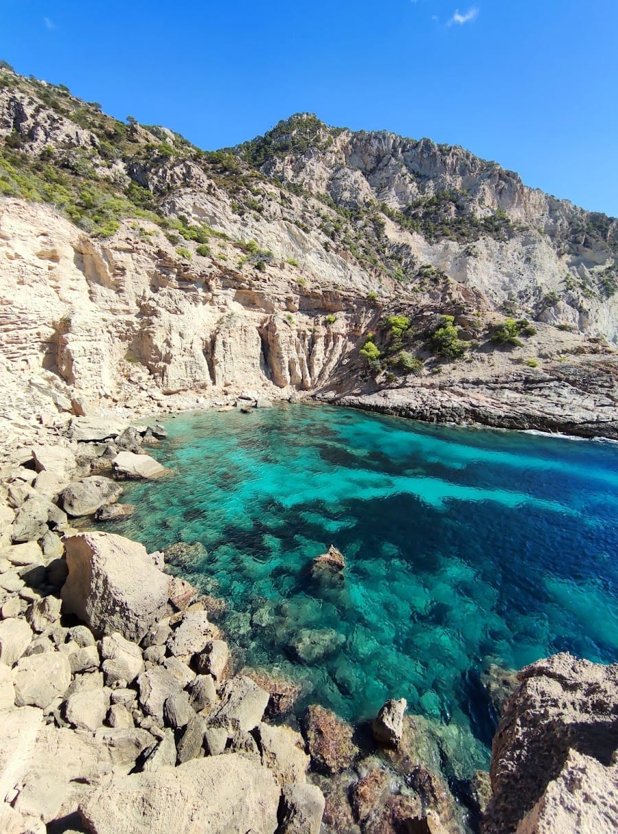 Sa Pedrera de Cala d'Hort
