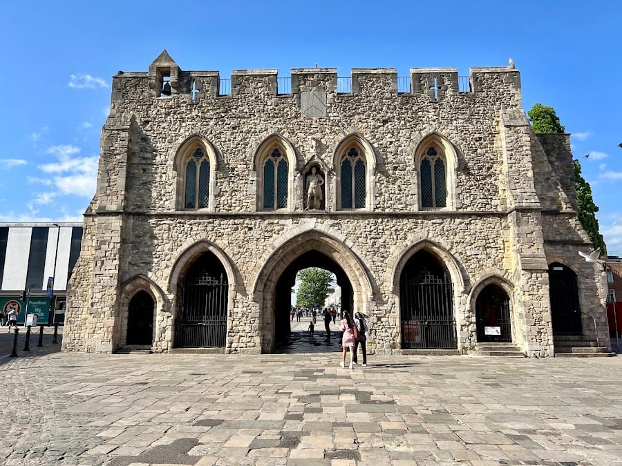 The Bargate