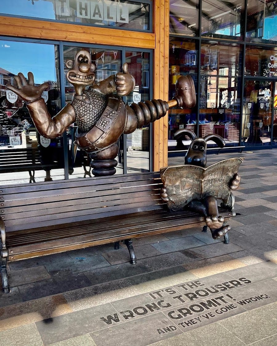 Wallace and Gromit Statue