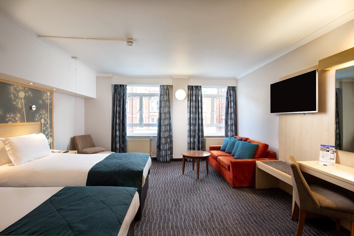 Bedford Hotel photo 6