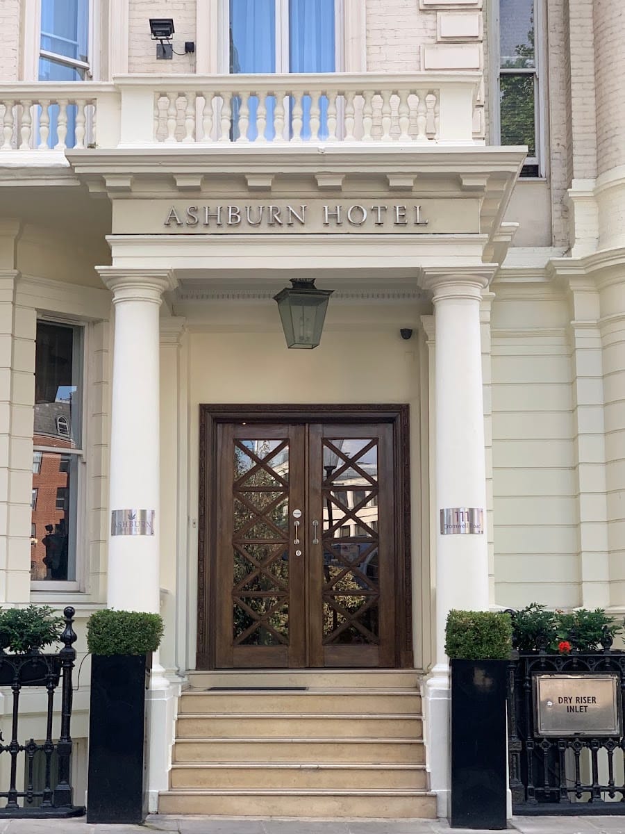 Ashburn Hotel