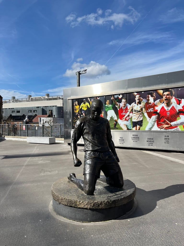 Emirates Stadium Tour Tickets: What to Know | London — photo